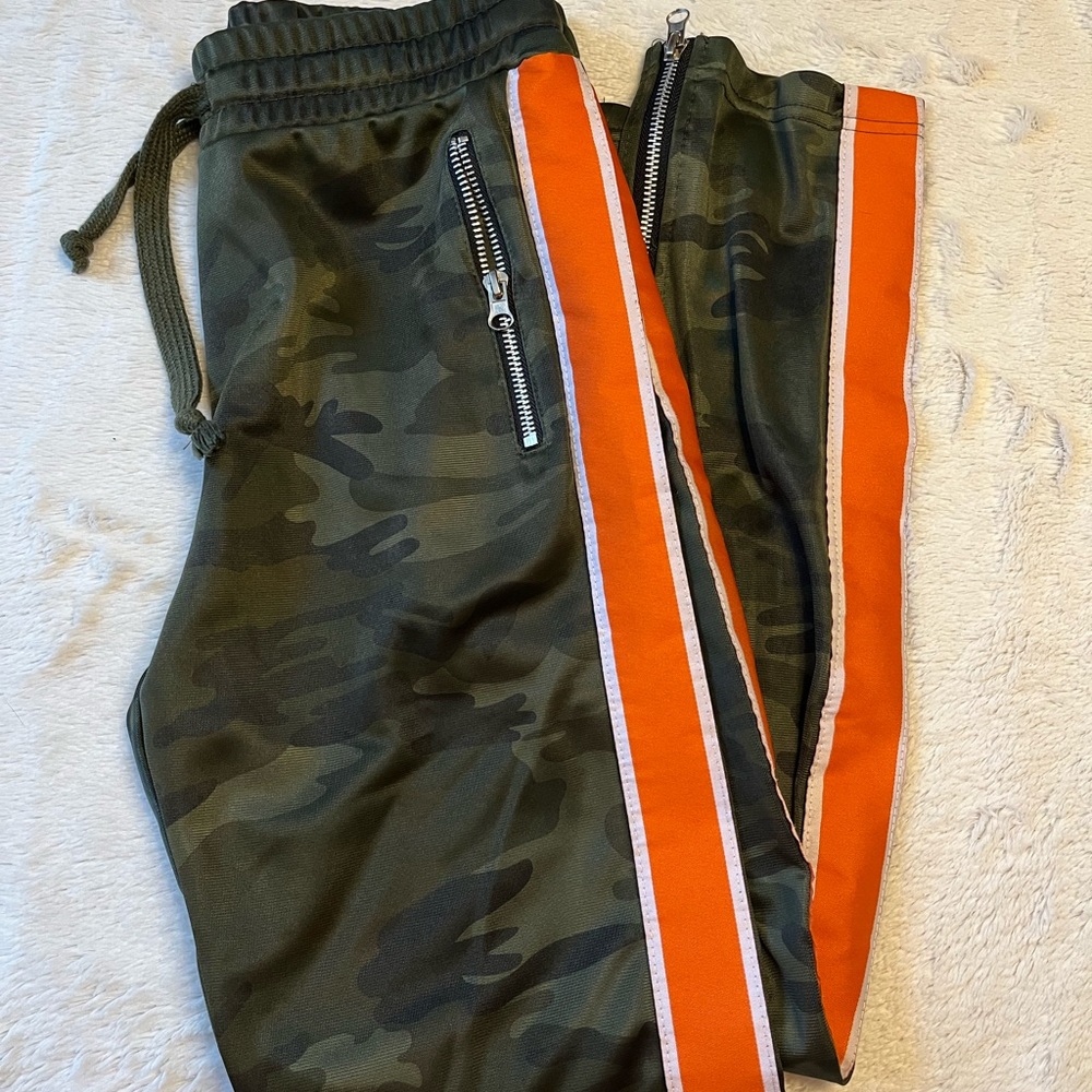 Uncle Ralph (from Tilly’s) Boys camouflage track pants, size large